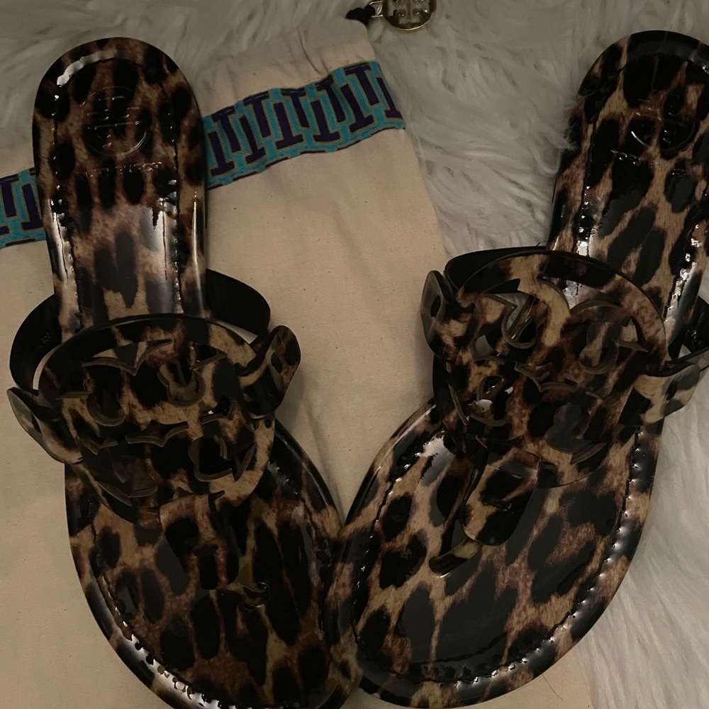 Tory Burch leopard patent sandals gorgeous!